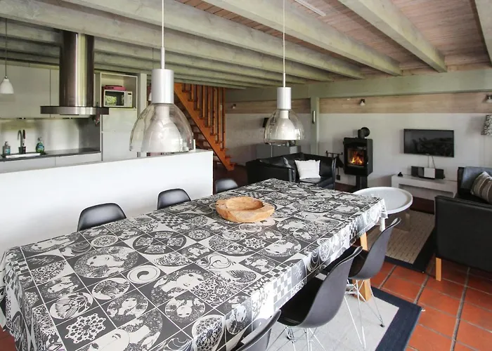 Holiday home Gorgeous In With Kitchen *